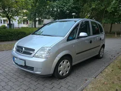 Silber Gebraucht 2005 Opel Meriva Van / Kleinbus | 1.590 € (Guter Preis)