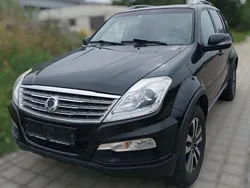 Schwarz Gebraucht 2015 Ssangyong Rexton Sapphire SUV | 13.100 € (Fairer Preis)
