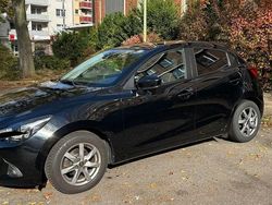 Schwarz Gebraucht 2017 Mazda 2 Sports-Line Kleinwagen | 11.000 € (Fairer Preis)