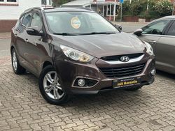 Braun Gebraucht 2012 Hyundai ix35 Premium SUV | 10.990 € (Fairer Preis)