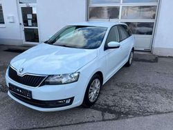 Laserweiss Gebraucht 2017 Skoda Rapid Joy Kleinwagen | 7.880 € (Fairer Preis)