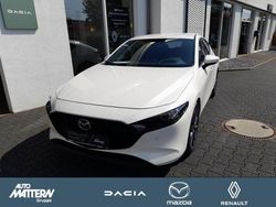 Weiss Gebraucht 2022 Mazda 3 Selection Limousine | 18.590 € (Fairer Preis)