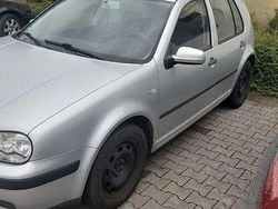 Silber Gebraucht 2001 VW Golf IV Limousine | 2.500 € (Etwas zu teuer)
