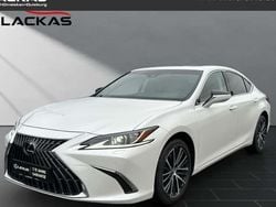 Weiß Neu 2025 Lexus ES300H Business Edition Limousine | 47.990 € (Fairer Preis)
