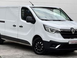 Weiß Gebraucht 2022 Renault Trafic Komfort Van | 23.900 € (Superpreis)
