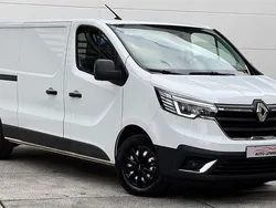 Weiß Gebraucht 2022 Renault Trafic Komfort Van | 24.900 € (Superpreis)
