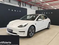 Weiß Gebraucht 2021 Tesla Model 3 Limousine | 26.400 € (Fairer Preis)