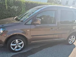 Braun Gebraucht 2015 VW Caddy Van / Kleinbus | 8.500 € (Fairer Preis)