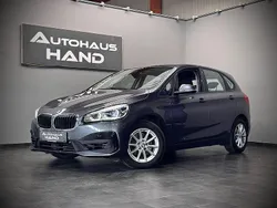 Grau Gebraucht 2018 BMW 218 Active Tourer Advantage Van / Kleinbus | 16.790 € (Fairer Preis)