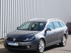 Grau Gebraucht 2010 VW Golf VI Highline Kleinwagen | 8.990 € (Etwas zu teuer)