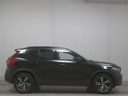 Schwarz Gebraucht 2020 Volvo XC40 R-Design SUV | 25.980 € (Etwas zu teuer)