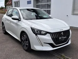 Weiß Gebraucht 2020 Peugeot 208 Allure Kleinwagen | 12.799 € (Fairer Preis)