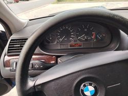 Blau Gebraucht 2002 BMW 318 Kombi | 2.000 € (Fairer Preis)