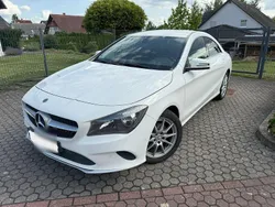 Weiß Gebraucht 2018 Mercedes CLA220 Limousine | 22.950 € (Fairer Preis)