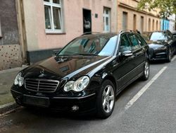 Schwarz Gebraucht 2005 Mercedes C200 Avantgarde Kombi | 1.899 €
