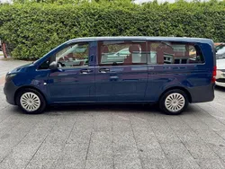 Blau Gebraucht 2022 Mercedes Vito Van / Kleinbus | 23.980 € (Fairer Preis)