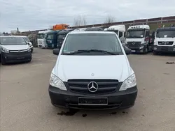 Weiß, weiß Gebraucht 2013 Mercedes Vito Van / Kleinbus | 3.400 €