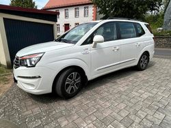 Weiß Gebraucht 2014 Ssangyong (KGM) Rodius SUV | 12.500 €