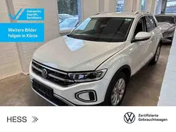 Pure white Gebraucht 2024 VW T-Roc Style SUV | 28.499 € (Fairer Preis)