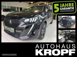Lackierung schwarz perla nera/typ a Gebraucht 2022 Peugeot e-2008 GT SUV | 20.480 € (Fairer Preis)