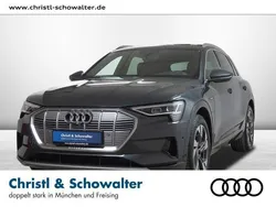Manhattangrau metallic Gebraucht 2021 Audi e-tron Advanced SUV | 43.984 € (Teuer)