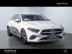 Weiß unilack polarweiß Gebraucht 2023 Mercedes A180 Limousine | 23.570 € (Guter Preis)