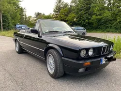 Schwarz Gebraucht 1992 BMW 318 Cabriolet Sport Line Cabrio | 17.900 €