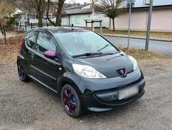 Schwarz Gebraucht 2008 Peugeot 107 Kleinwagen | 1.700 € (Fairer Preis)