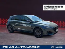 Cypress green Gebraucht 2024 Hyundai i30 Advantage Limousine | 24.440 € (Fairer Preis)