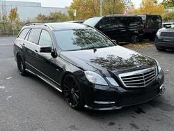 Schwarz Gebraucht 2012 Mercedes E350 AMG line Kombi | 8.900 € (Superpreis)