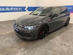 Grau Gebraucht 2023 VW Golf VIII Style Limousine | 31.999 € (Etwas zu teuer)