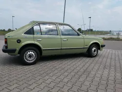 Grün Gebraucht 1982 Opel Kadett Kleinwagen | 6.800 €