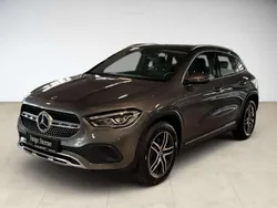 Metalliclack mountaingrau (metallic) Gebraucht 2023 Mercedes GLA220 Progressive SUV | 39.980 € (Superpreis)