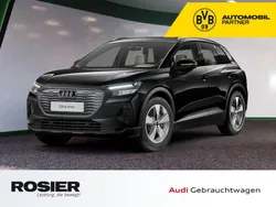 Schwarz / mythosschwarz (metallic) Gebraucht 2023 Audi e-tron SUV | 37.490 €