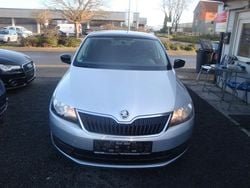 Silber Gebraucht 2014 Skoda Rapid Ambition Kombi | 5.000 € (Fairer Preis)