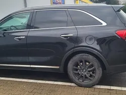 Schwarz Gebraucht 2016 Kia Sorento SUV | 16.400 € (Fairer Preis)