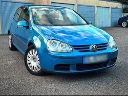 Blau Gebraucht 2003 VW Golf IV Kleinwagen | 3.550 € (Etwas zu teuer)