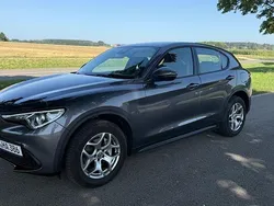 Grau Gebraucht 2019 Alfa Romeo Stelvio Super SUV | 18.300 € (Fairer Preis)