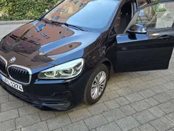 Schwarz Gebraucht 2019 BMW 218 Advantage Van / Kleinbus | 20.000 € (Etwas zu teuer)