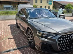 Grau Gebraucht 2022 Audi A8 Performance Limousine | 83.500 € (Teuer)