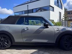 Grau Gebraucht 2017 Mini Cooper Cabriolet Cabrio | 14.300 € (Guter Preis)