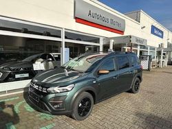 Zedergrün Neu 2025 Dacia Jogger Extreme Van / Kleinbus | 28.410 € (Etwas zu teuer)
