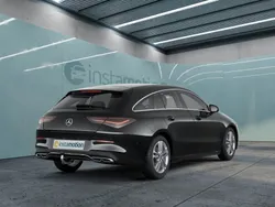 Schwarz Gebraucht 2023 Mercedes CLA180 Shooting Brake Progressive Kombi | 32.886 € (Etwas zu teuer)