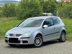 Silber Gebraucht 2004 VW Golf Comfortline Limousine | 2.500 € (Fairer Preis)