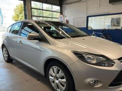 Silber Gebraucht 2013 Ford Focus Titanium Limousine | 7.399 € (Fairer Preis)