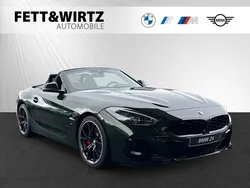 Grün Neu 2024 BMW Z4 M Sport Cabrio | 50.990 € (Guter Preis)