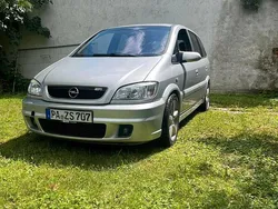 Silber Gebraucht 2003 Opel Zafira OPC Van / Kleinbus | 1.999 € (Fairer Preis)