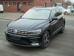 Schwarz Gebraucht 2017 VW Tiguan Sound SUV | 12.852 €