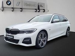Alpinweiß uni Gebraucht 2022 BMW 330e M Sport Kombi | 31.790 € (Etwas zu teuer)
