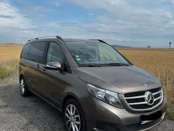 Braun Gebraucht 2015 Mercedes V200 Van / Kleinbus | 25.000 € (Superpreis)